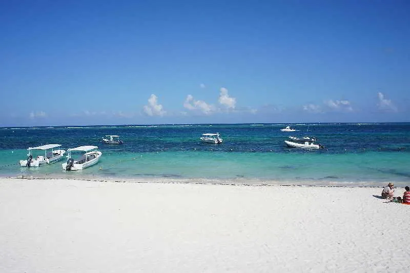 Hacienda Morelos Beachfront Hotel بويرتو موريلوس