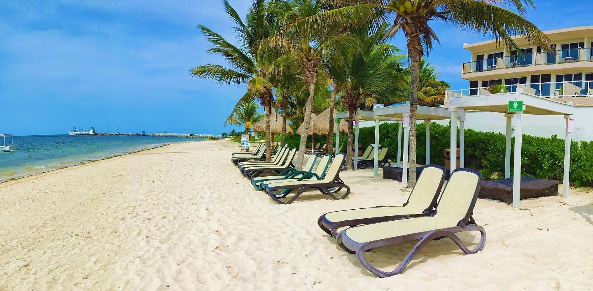 ***  Hacienda Morelos Beachfront Hotel بويرتو موريلوس المكسيك