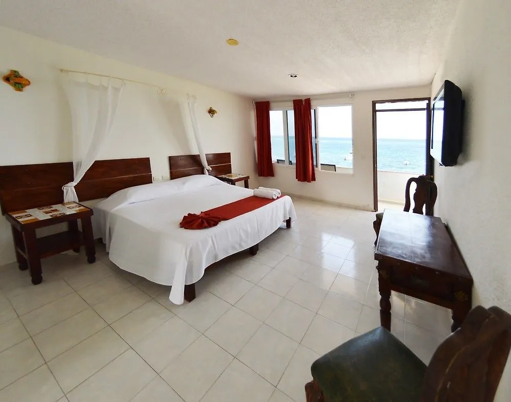 Hacienda Morelos Beachfront Hotel بويرتو موريلوس