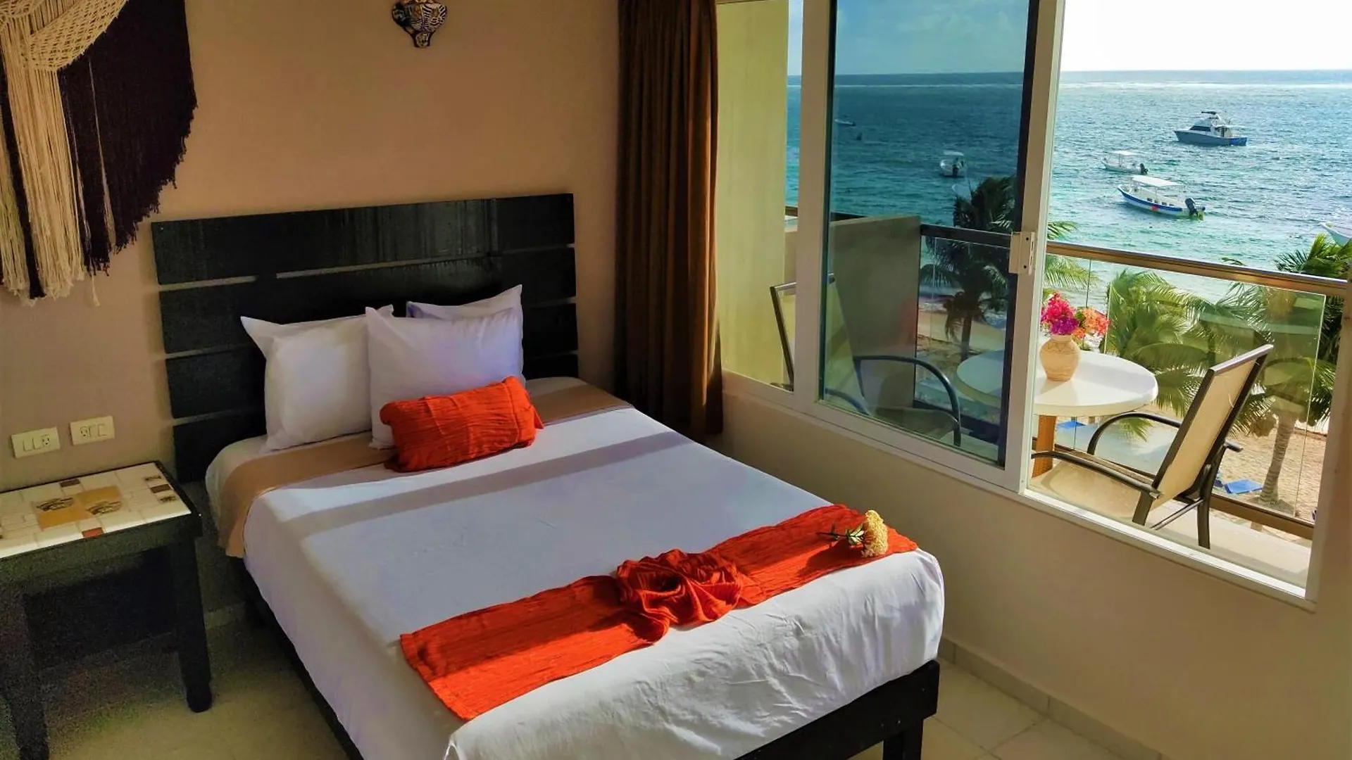 Hacienda Morelos Beachfront Hotel Puerto Morelos