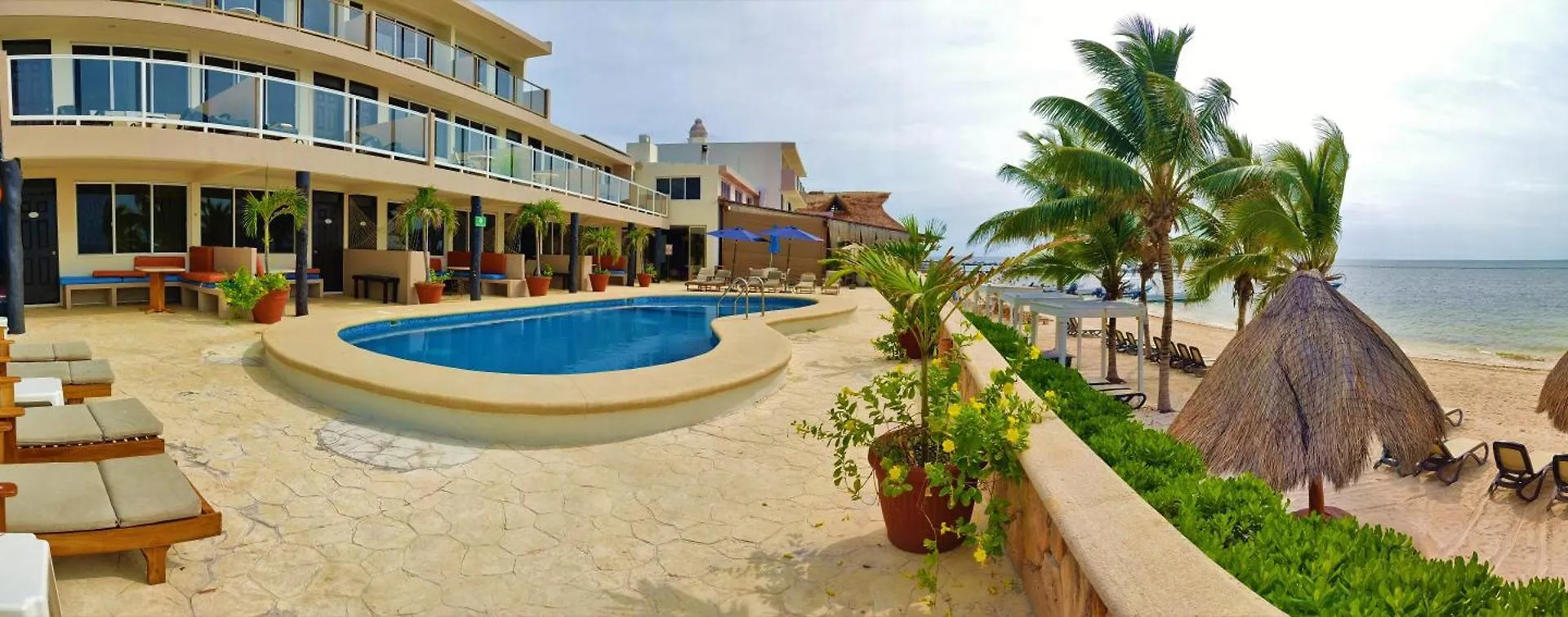 Hacienda Morelos Beachfront Hotel Puerto Morelos